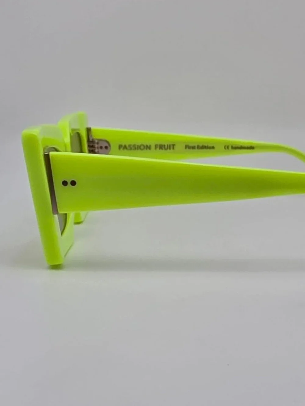 Apercu x Avry Passion Fruit First Edition Neon Green Frame Green Lens Sungalsses
